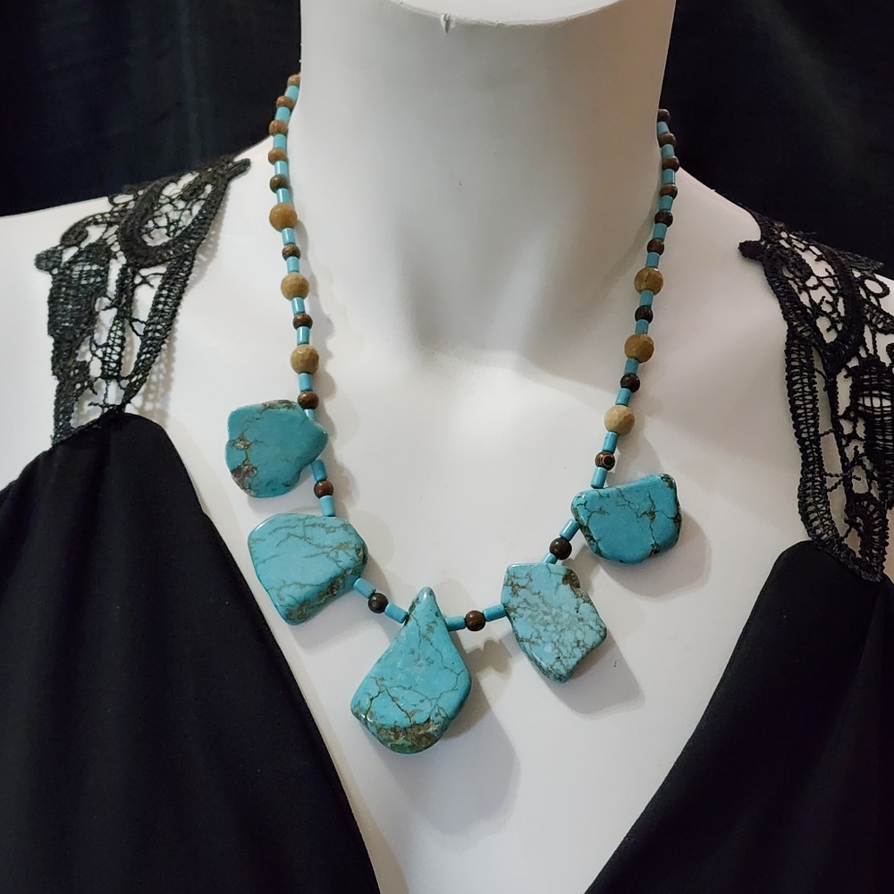 Boho Blue Faux Turquoise Howlite Necklace With Wooden Beads
